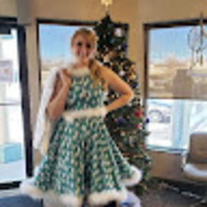 Meet your Posher, Devin and ashlee